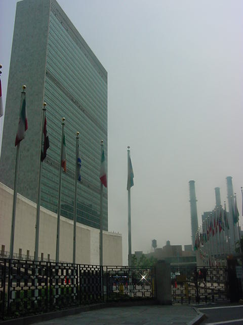 un-021s.jpg
